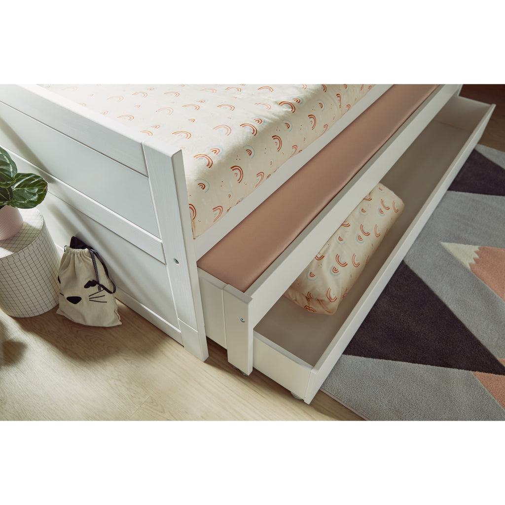 Cabin Bed with Guest Bed Trundle & Storage Drawer, drawers detail