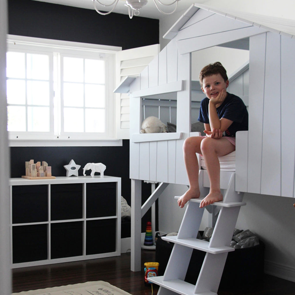 Treehouse Cabin Bed, occupied