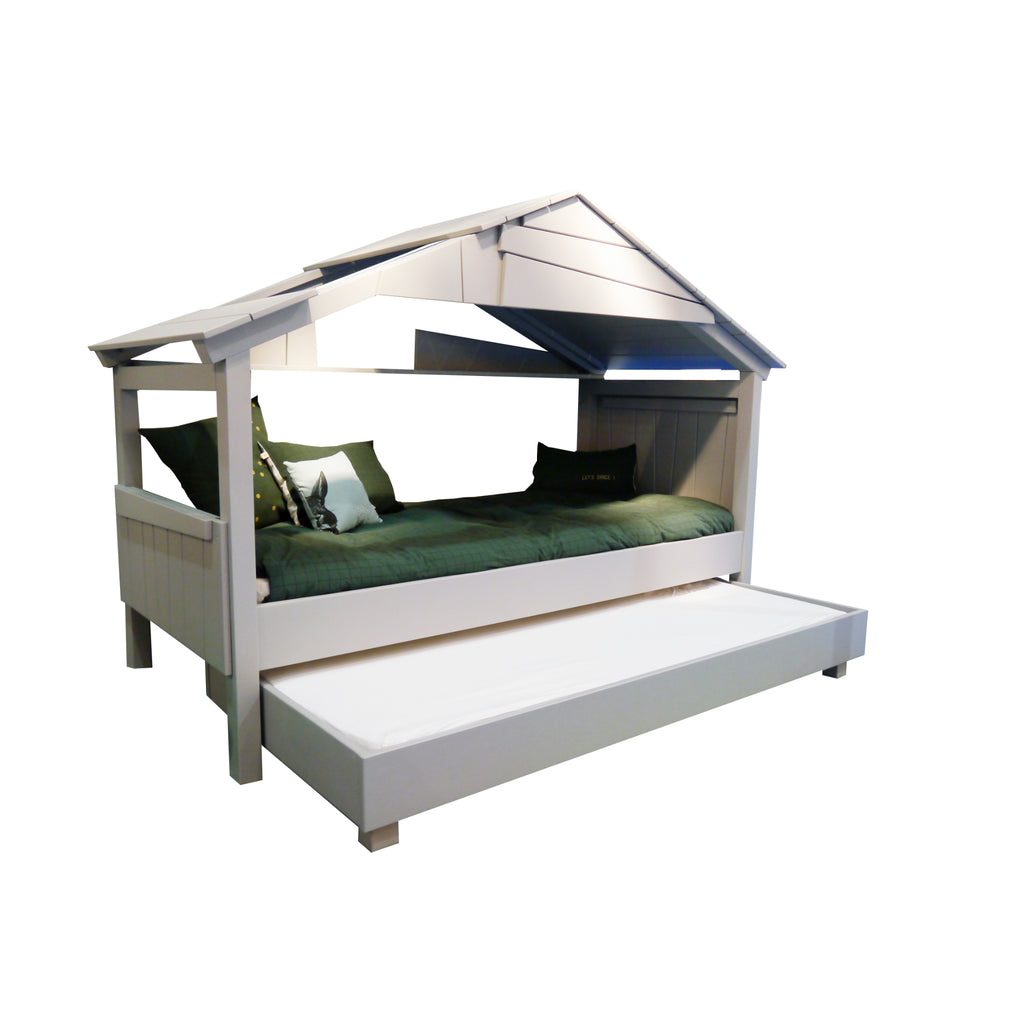 Star Treehouse Bed, extended trundle including mattress