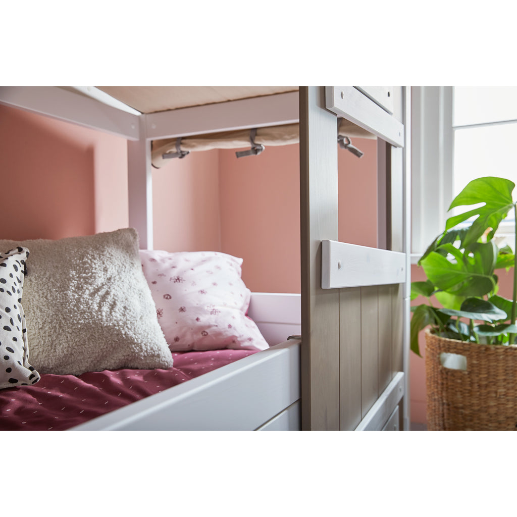 Hideout Midsleeper, sleeping area detail