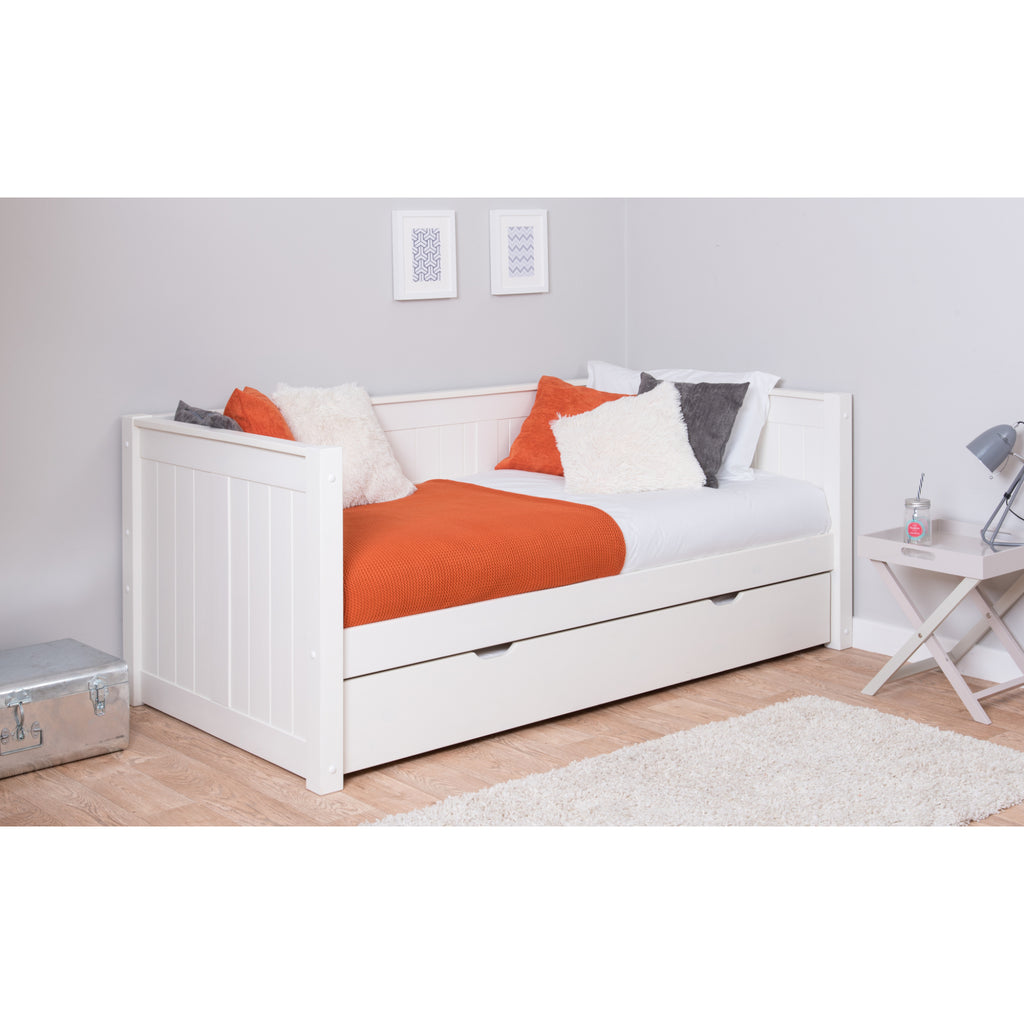 Stompa Classic Daybed with Trundle in furnished room, trundle stowed