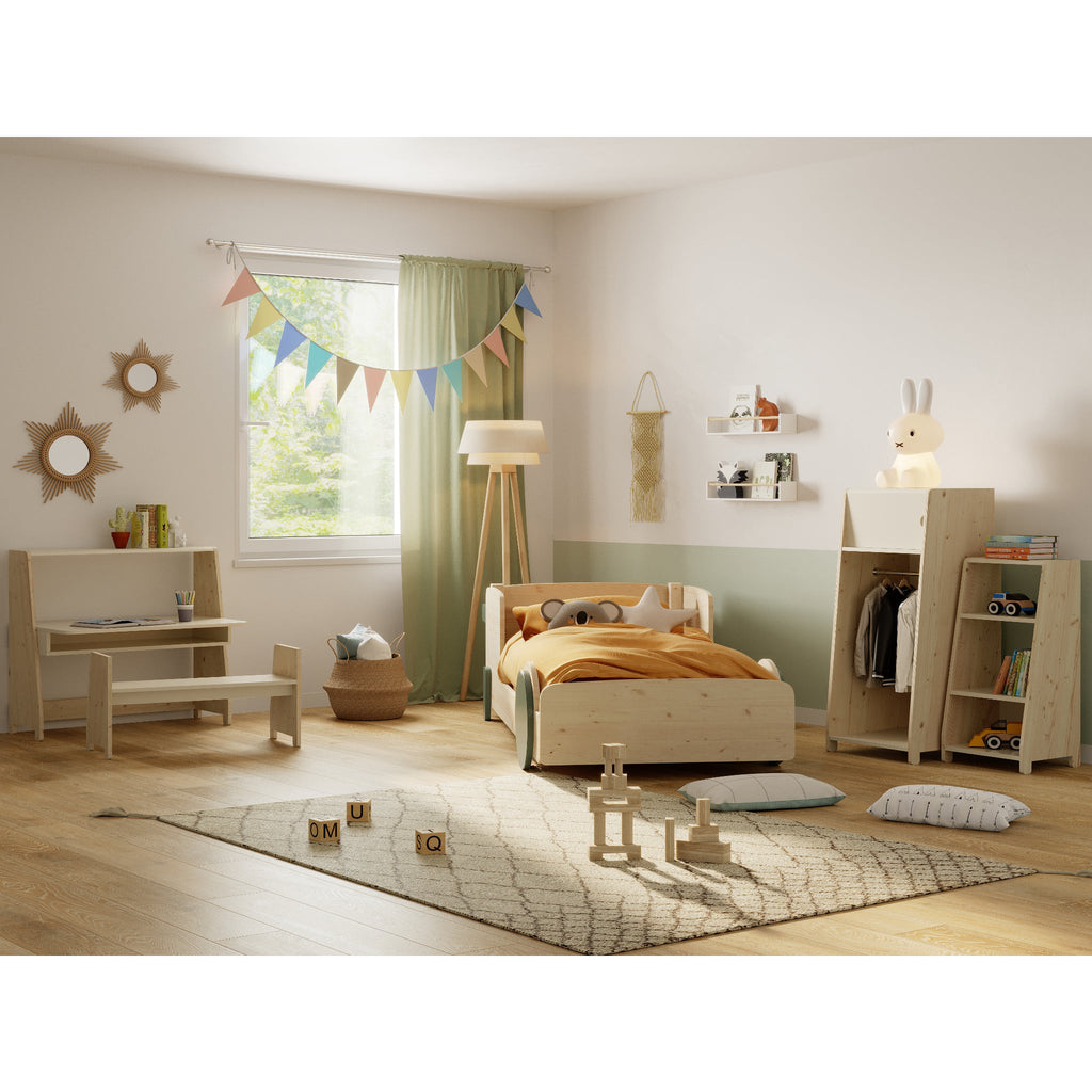 Discovery Montessori Bed, green, in furnished room