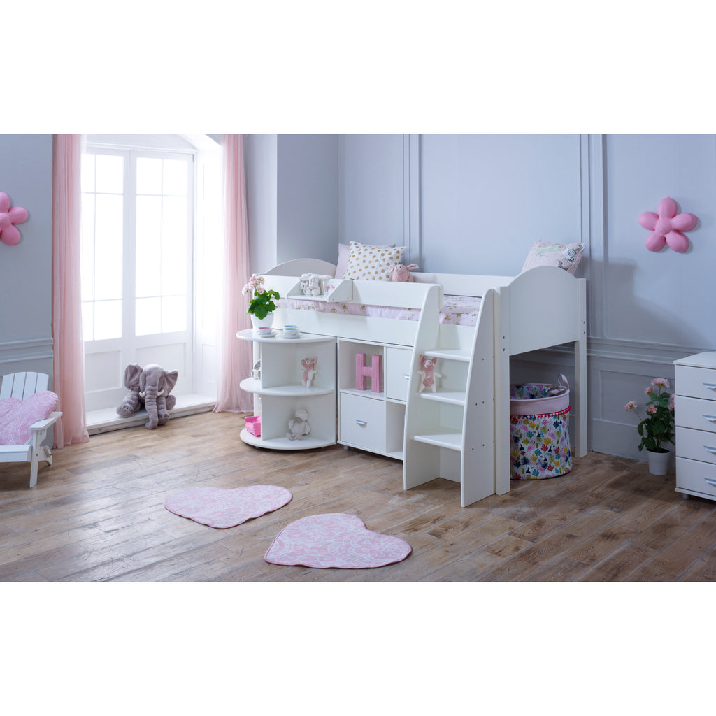 Eli Midsleeper with Pullout Desk and Cube in all white, in a child's furnished room.